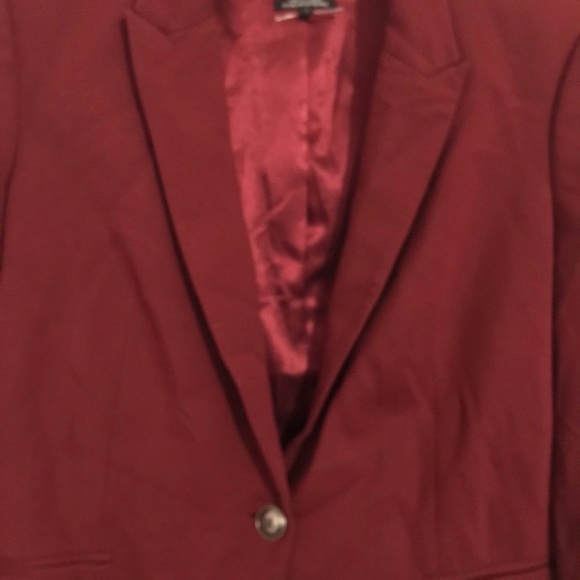 RW&CO Dark Red Blazer NWOT - Picture 2 of 5